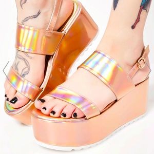 Cosmic Bae Of Light Hologram Platform Sandals in Rosé. Size 7.